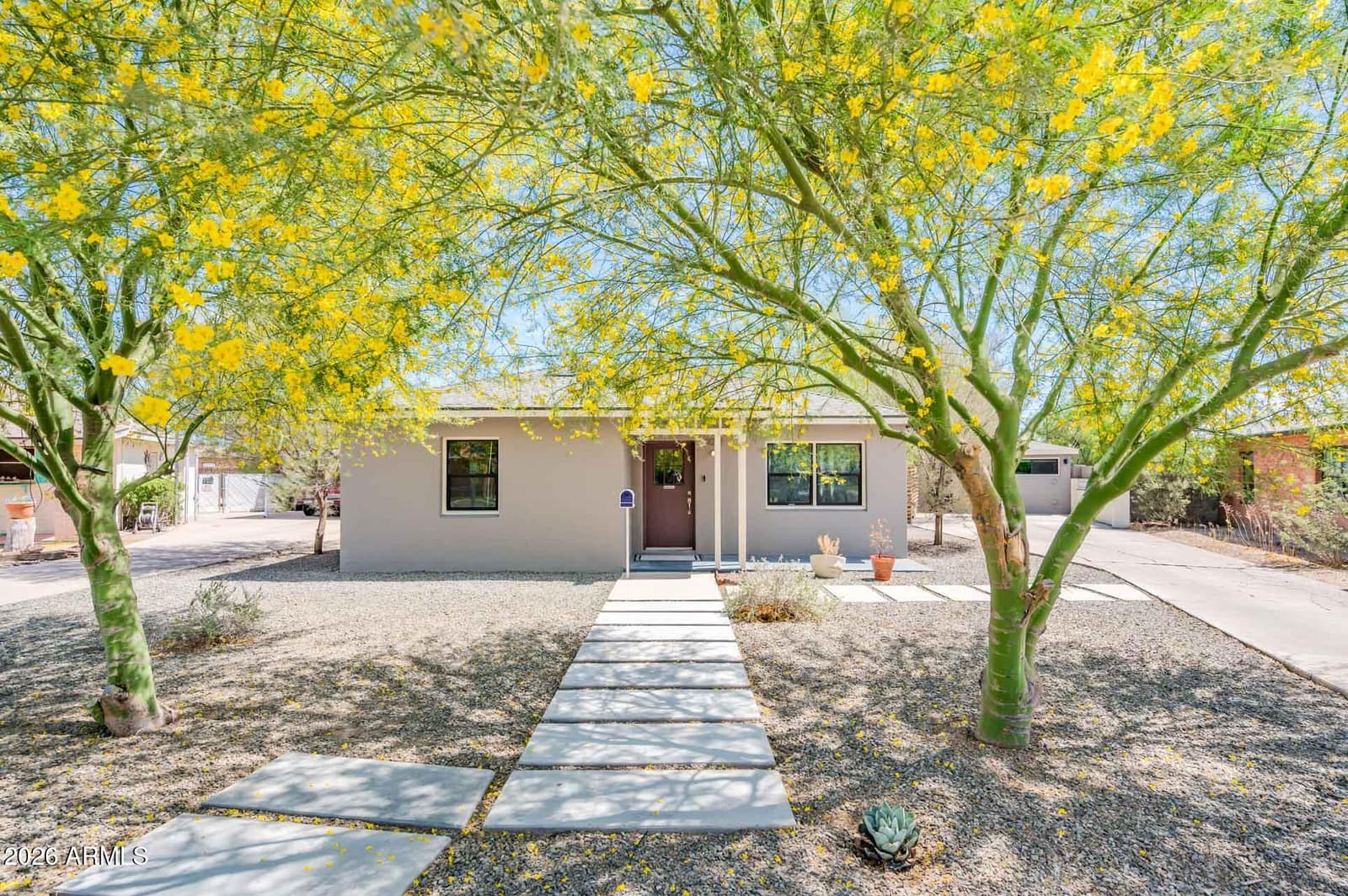 3031 N 17TH Drive, Phoenix, AZ 85015 — photo 5 of 47