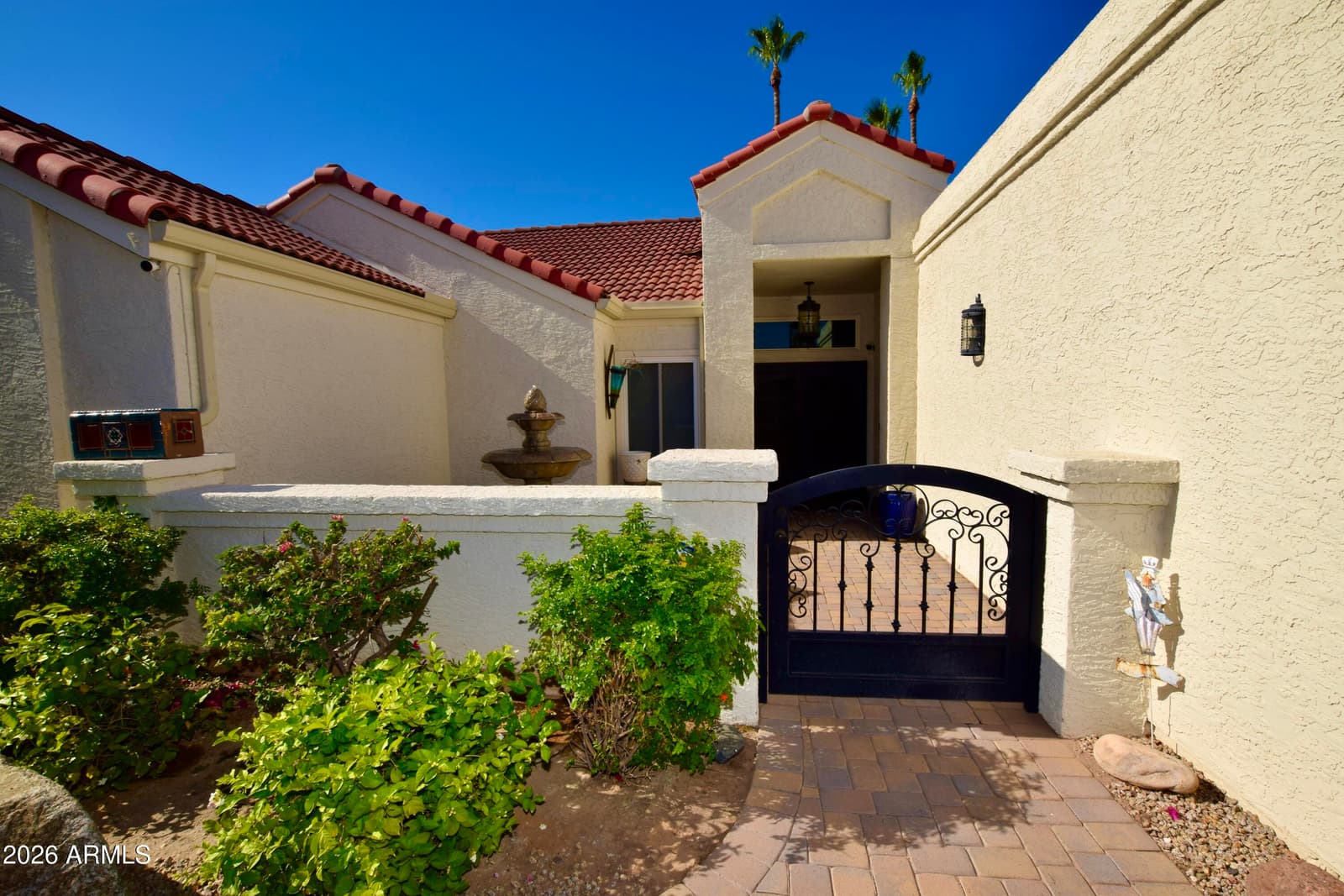 9015 E WINDROSE Drive, Scottsdale, AZ 85260 — photo 2 of 32