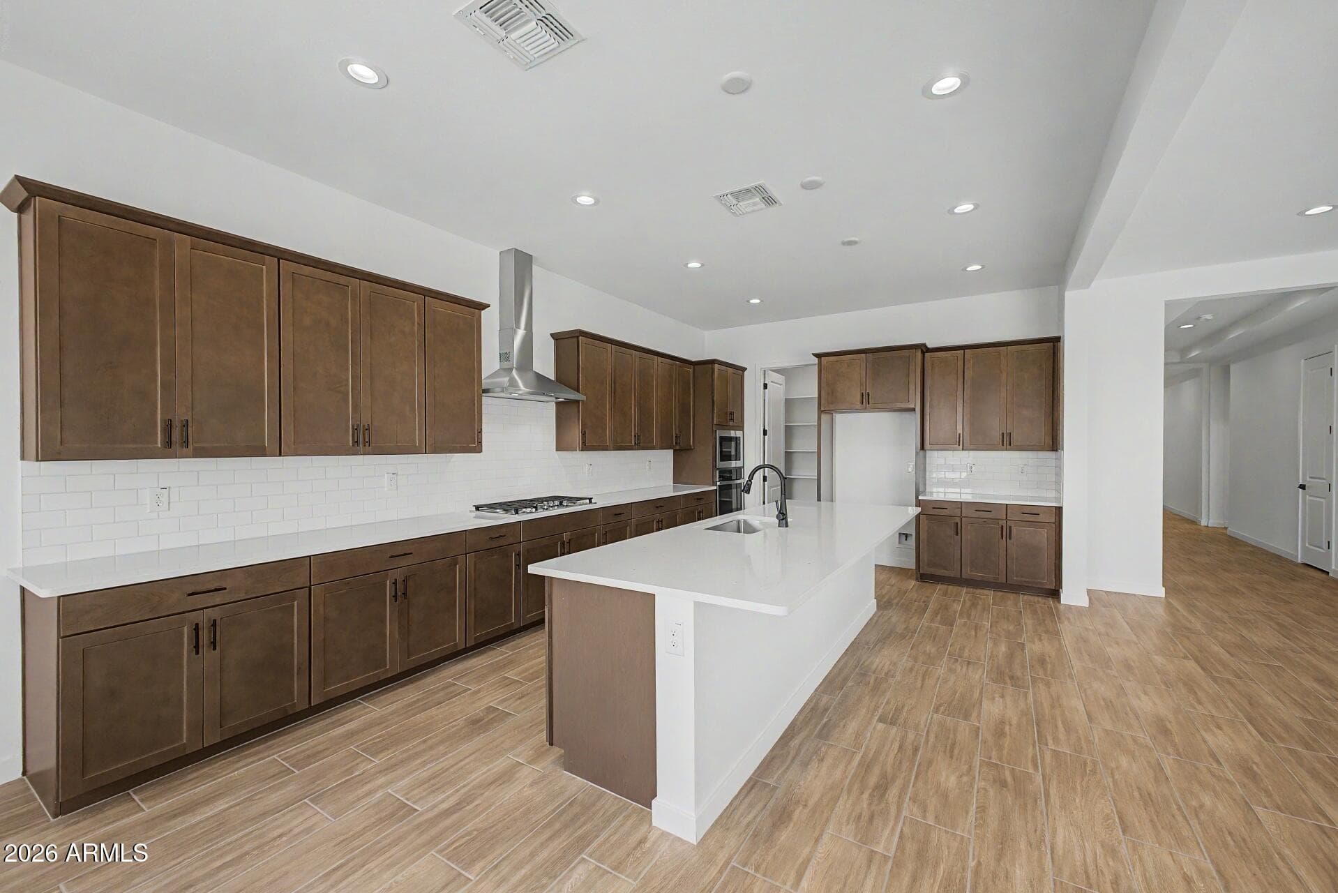 15799 W DESERT HOLLOW Drive, Surprise, AZ 85387 — photo 7 of 36