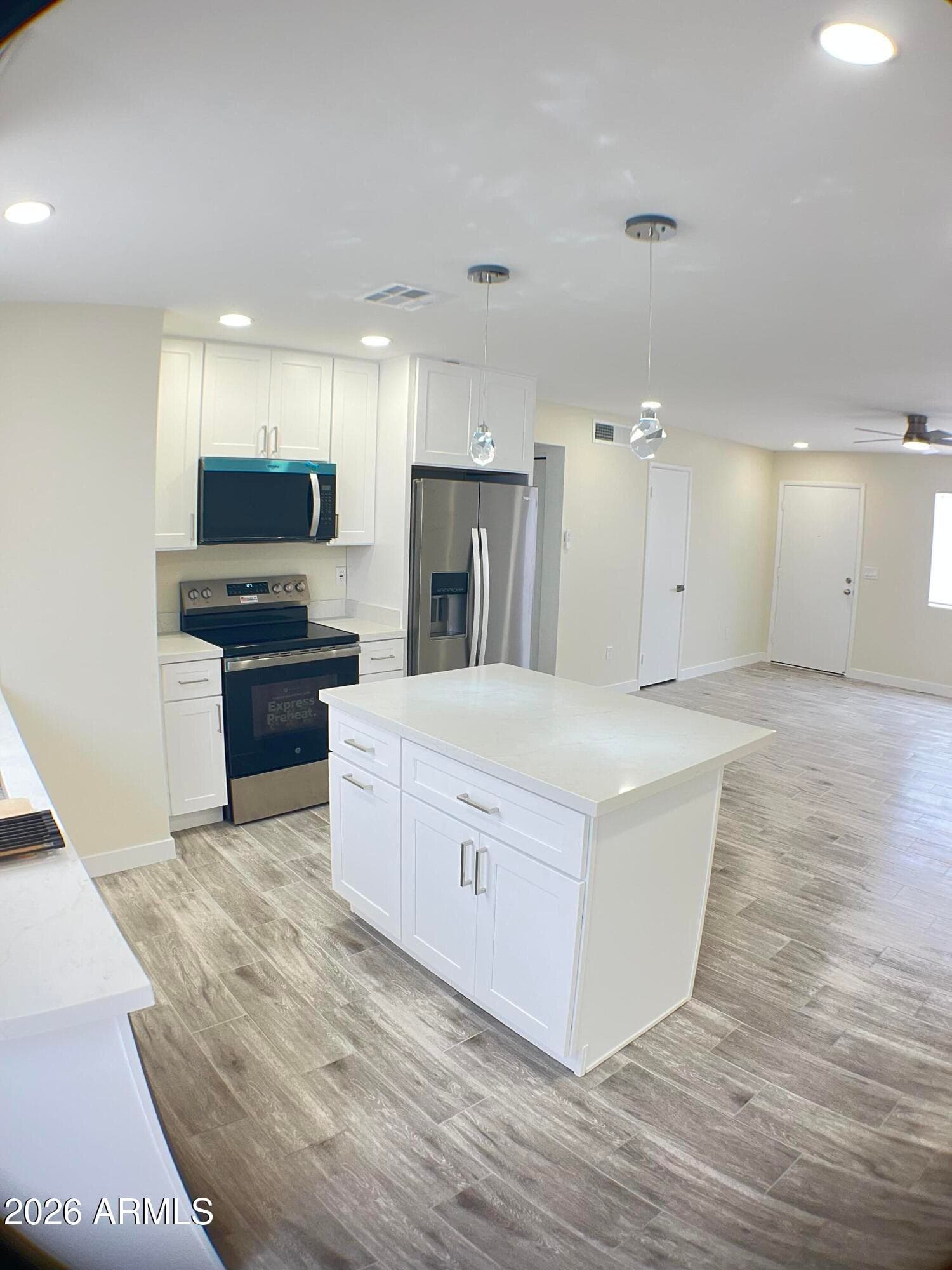 4503 N 26TH Drive, Phoenix, AZ 85017 — photo 8 of 36