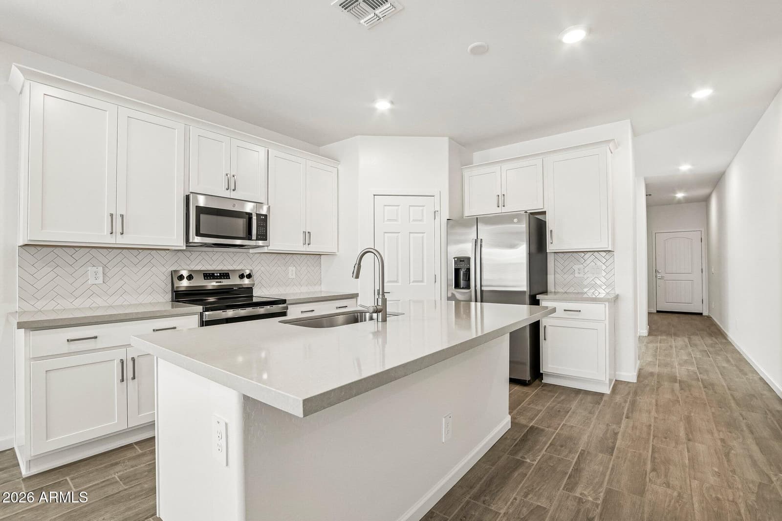 18252 W AVENIDA DEL SOL, Surprise, AZ 85387 — photo 10 of 45