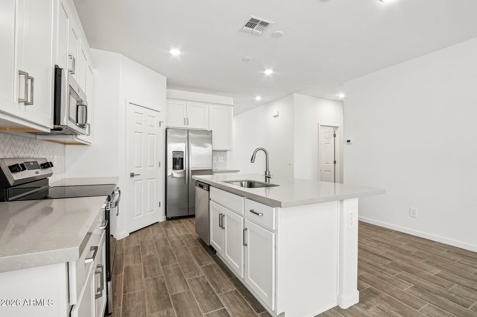 18252 W AVENIDA DEL SOL, Surprise, AZ 85387 — photo 11 of 45