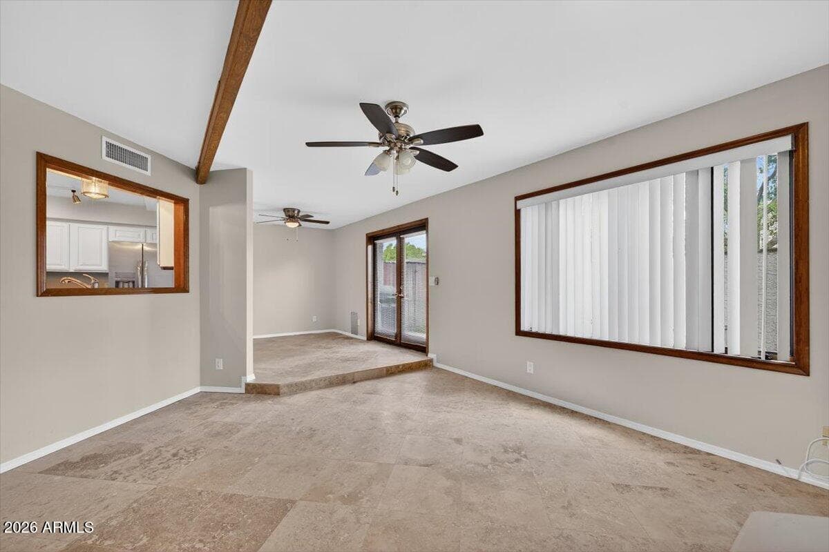 5750 N 10TH Street 5, Phoenix, AZ 85014 — photo 4 of 36