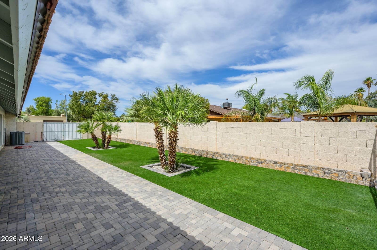 7811 E CHARTER OAK Road, Scottsdale, AZ 85260 — photo 12 of 61