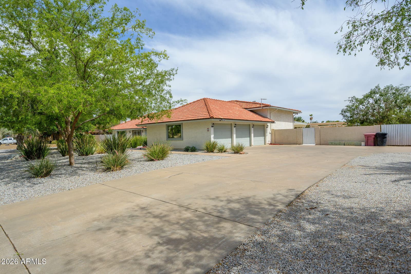 7811 E CHARTER OAK Road, Scottsdale, AZ 85260 — photo 16 of 61