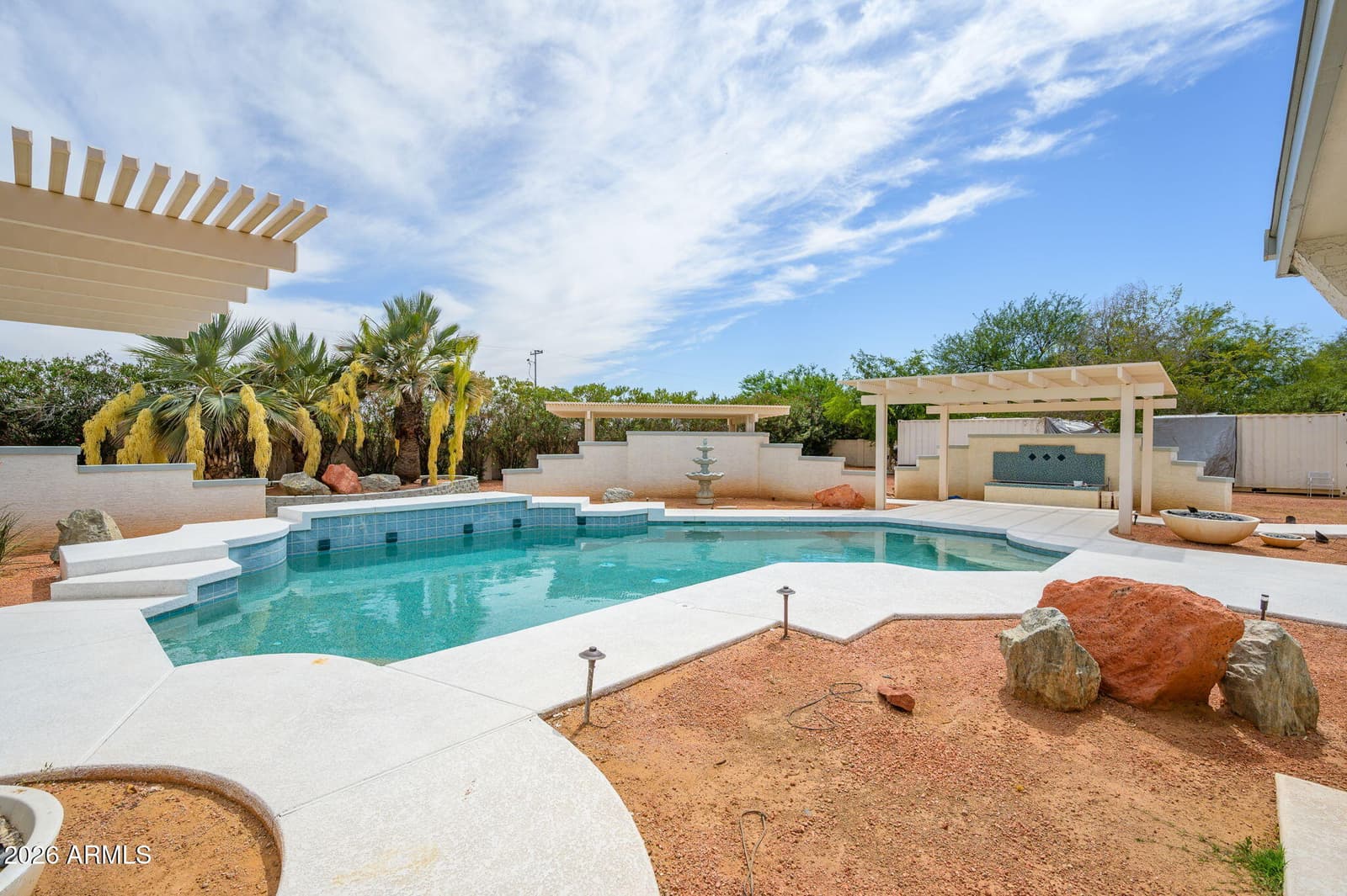 7811 E CHARTER OAK Road, Scottsdale, AZ 85260 — photo 10 of 61