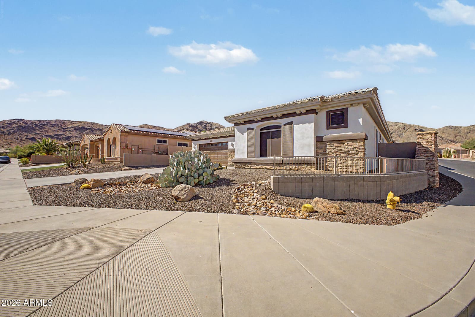 2704 W NIGHTHAWK Way, Phoenix, AZ 85045 — photo 16 of 35