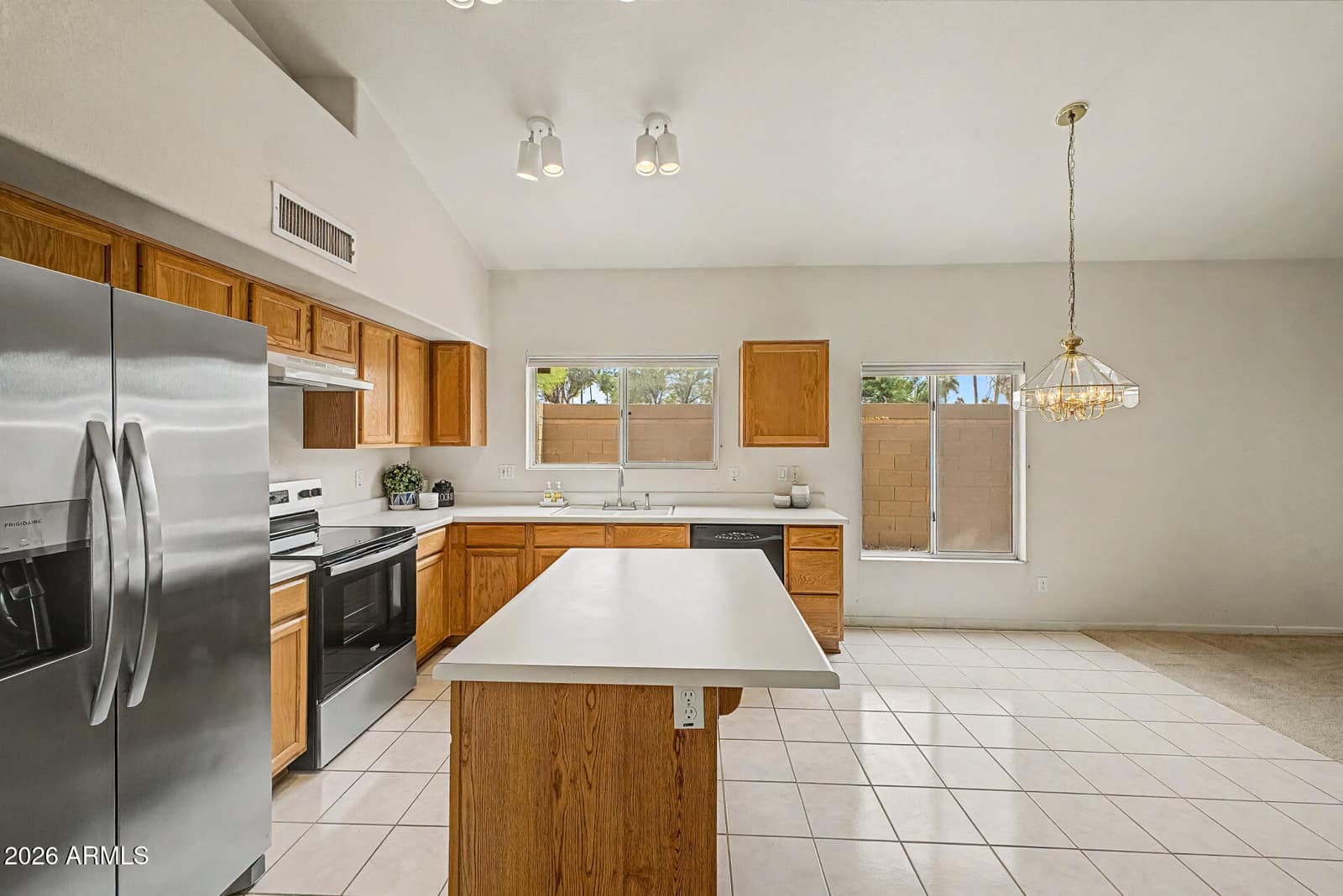7576 S JENTILLY Lane, Tempe, AZ 85283 — photo 8 of 34