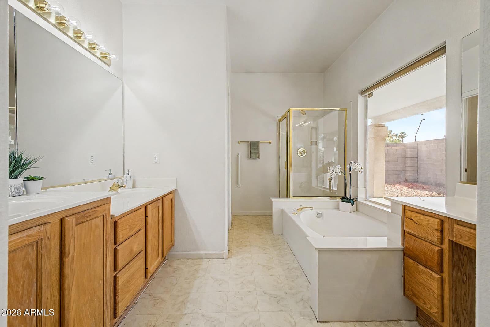 7576 S JENTILLY Lane, Tempe, AZ 85283 — photo 16 of 34