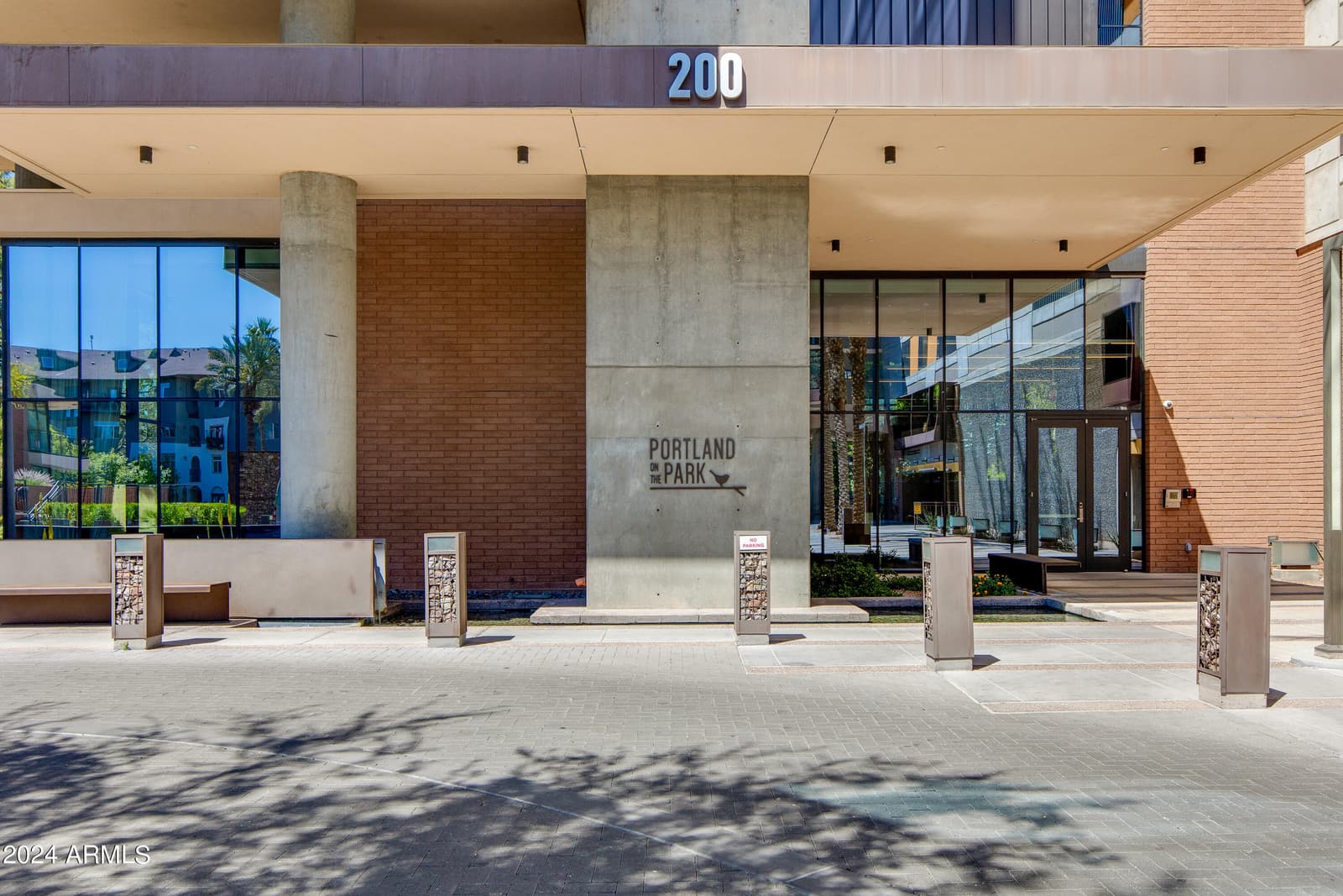200 W PORTLAND Street 511, Phoenix, AZ 85003 — photo 3 of 21