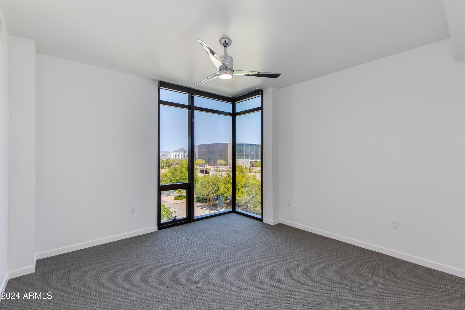 200 W PORTLAND Street 511, Phoenix, AZ 85003 — photo 8 of 21