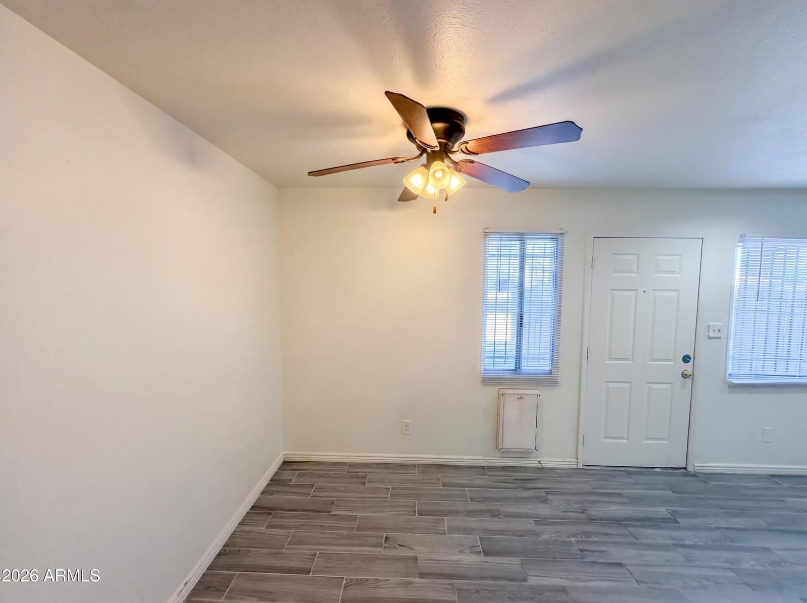 8446 N 34TH Drive, Phoenix, AZ 85051 — photo 6 of 16