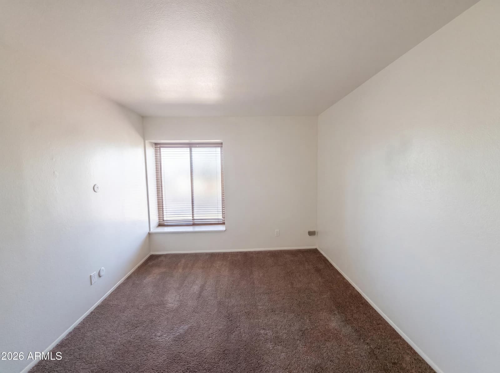 8446 N 34TH Drive, Phoenix, AZ 85051 — photo 10 of 16