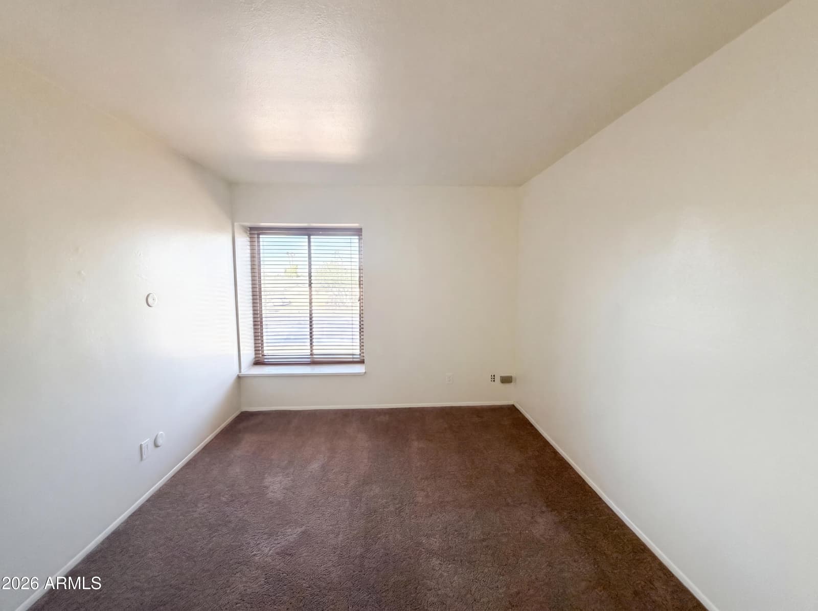 8446 N 34TH Drive, Phoenix, AZ 85051 — photo 11 of 16