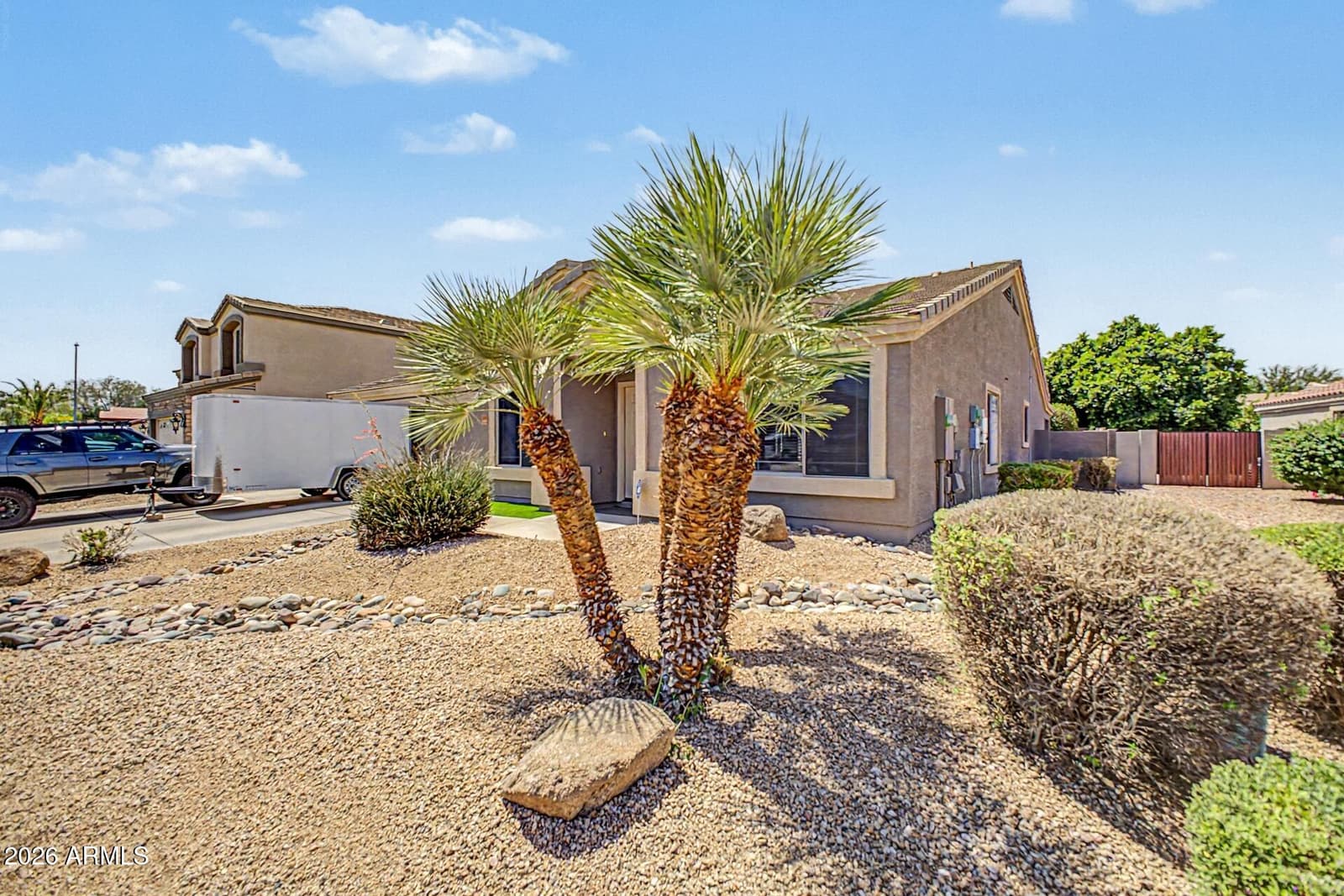 8365 W BERRIDGE Lane, Glendale, AZ 85305 — photo 5 of 28