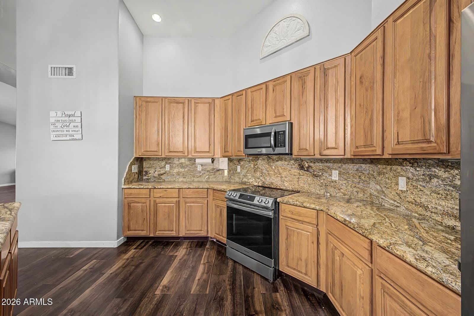 8365 W BERRIDGE Lane, Glendale, AZ 85305 — photo 14 of 28