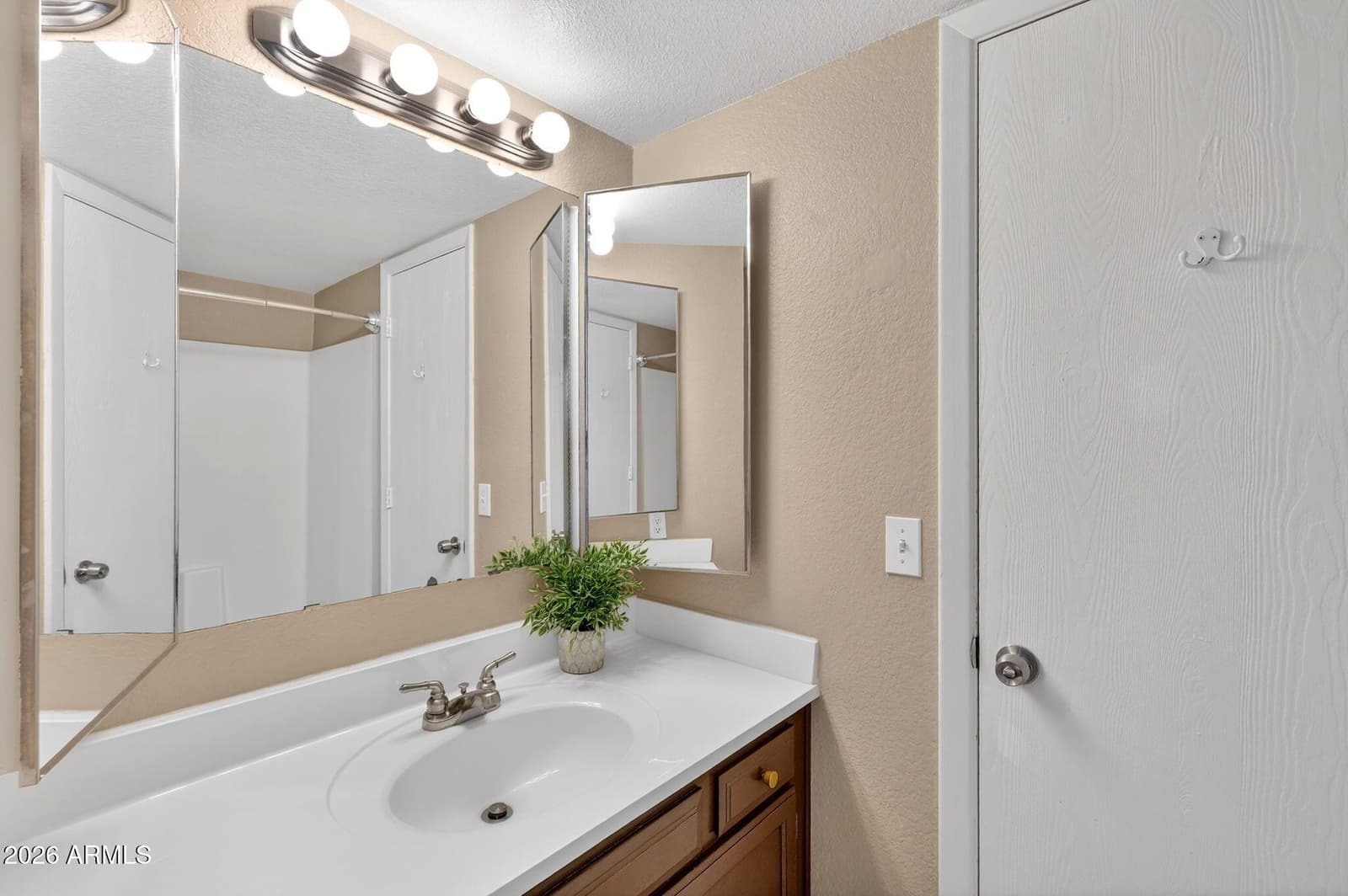 2040 S Longmore 73, Mesa, AZ 85202 — photo 16 of 27