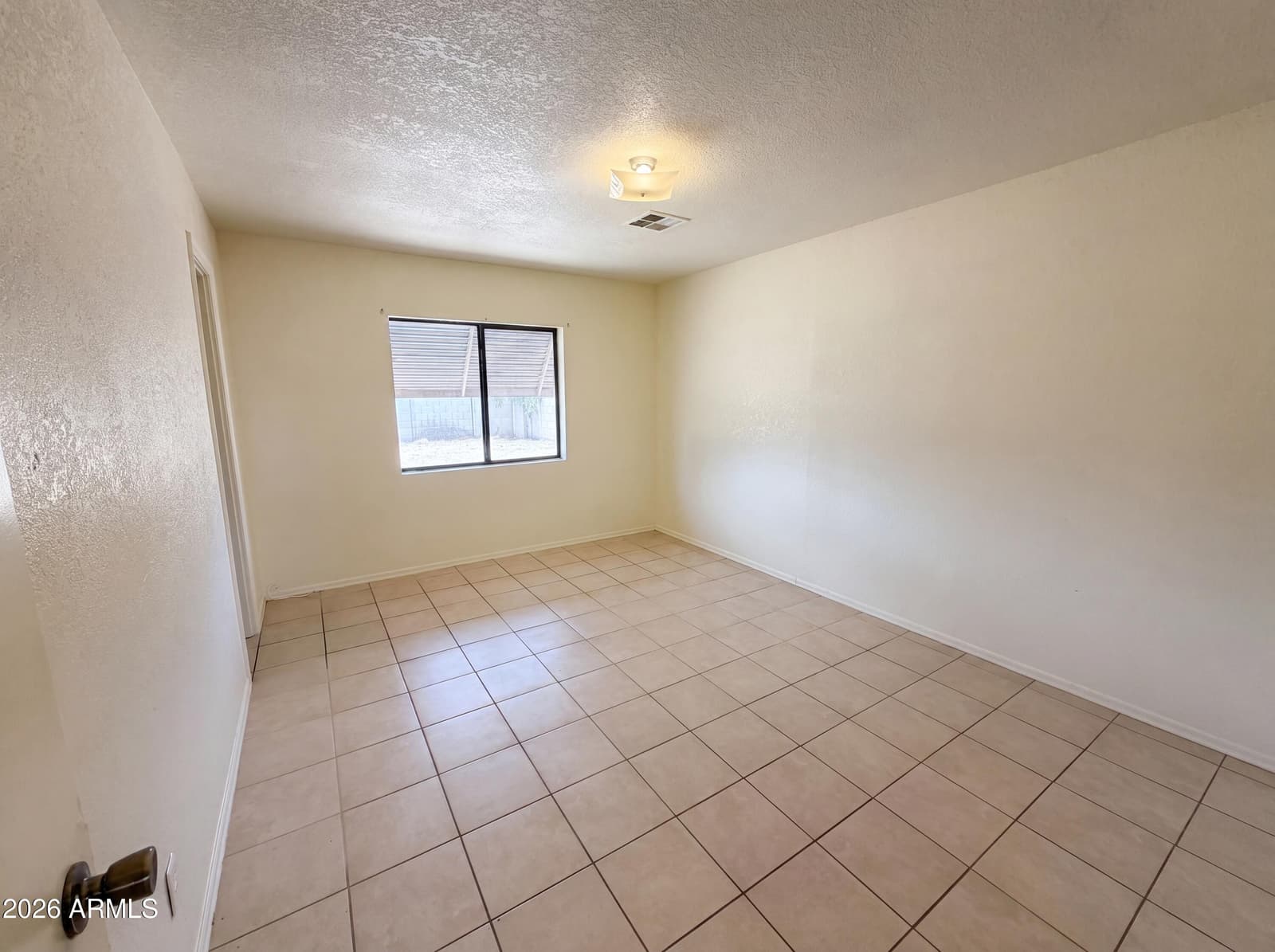 4636 N 67TH Avenue, Phoenix, AZ 85033 — photo 4 of 19