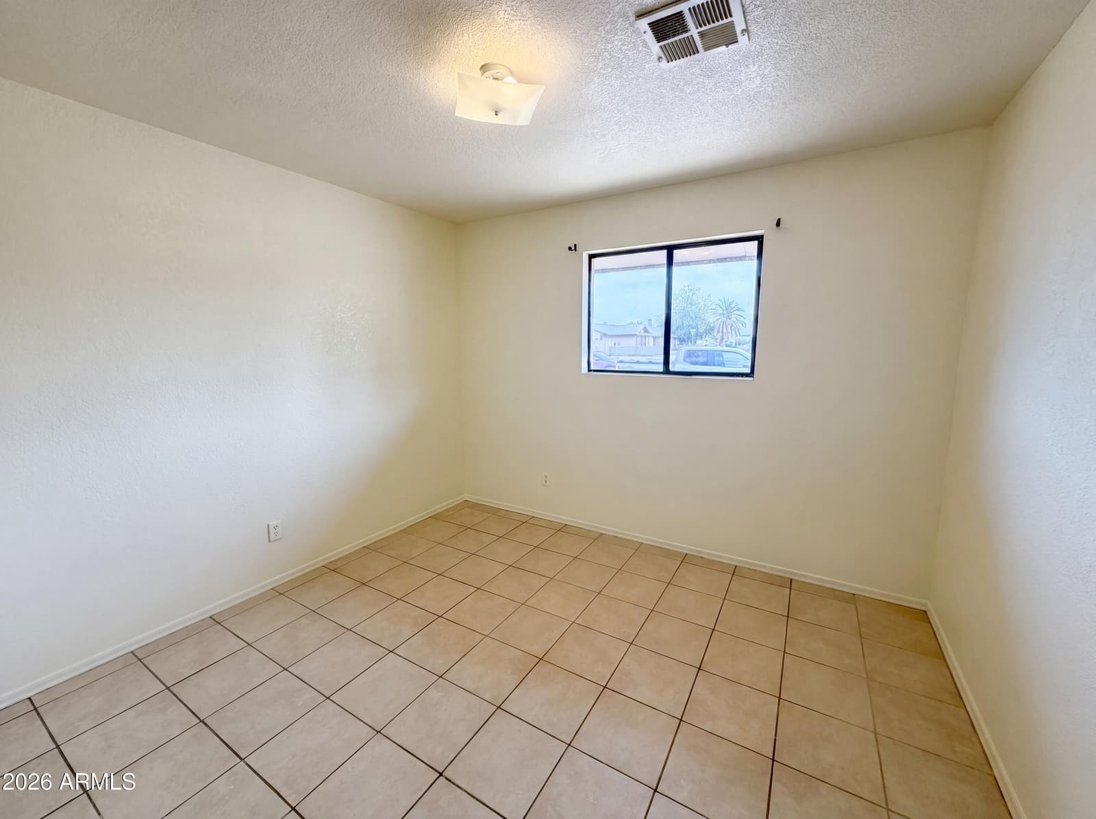 4636 N 67TH Avenue, Phoenix, AZ 85033 — photo 11 of 19