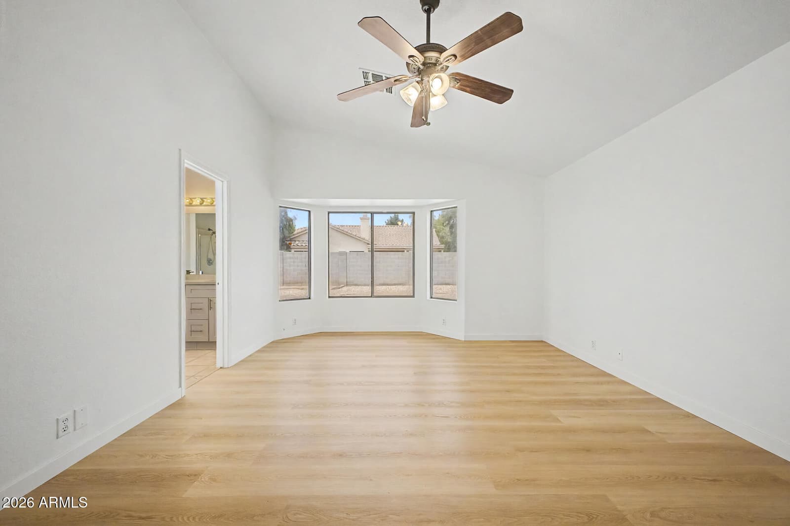 8340 W STELLA Way, Glendale, AZ 85305 — photo 15 of 40