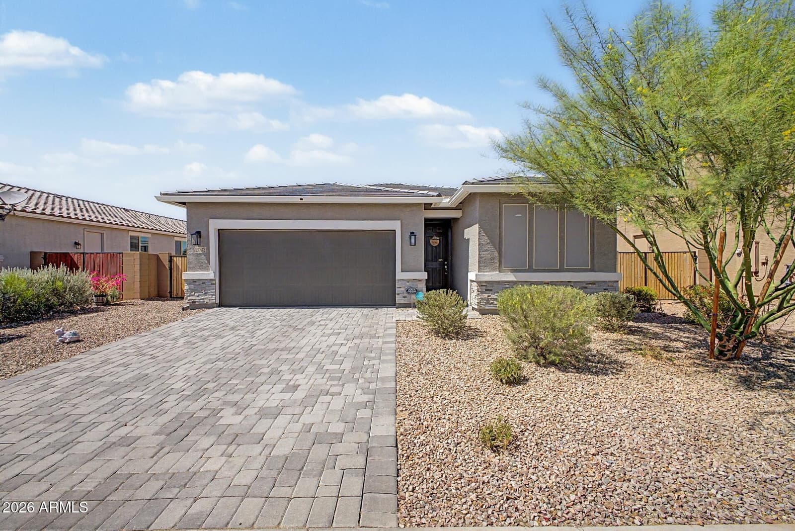2092 E ESCONDIDO Place, Casa Grande, AZ 85122 — photo 1 of 41