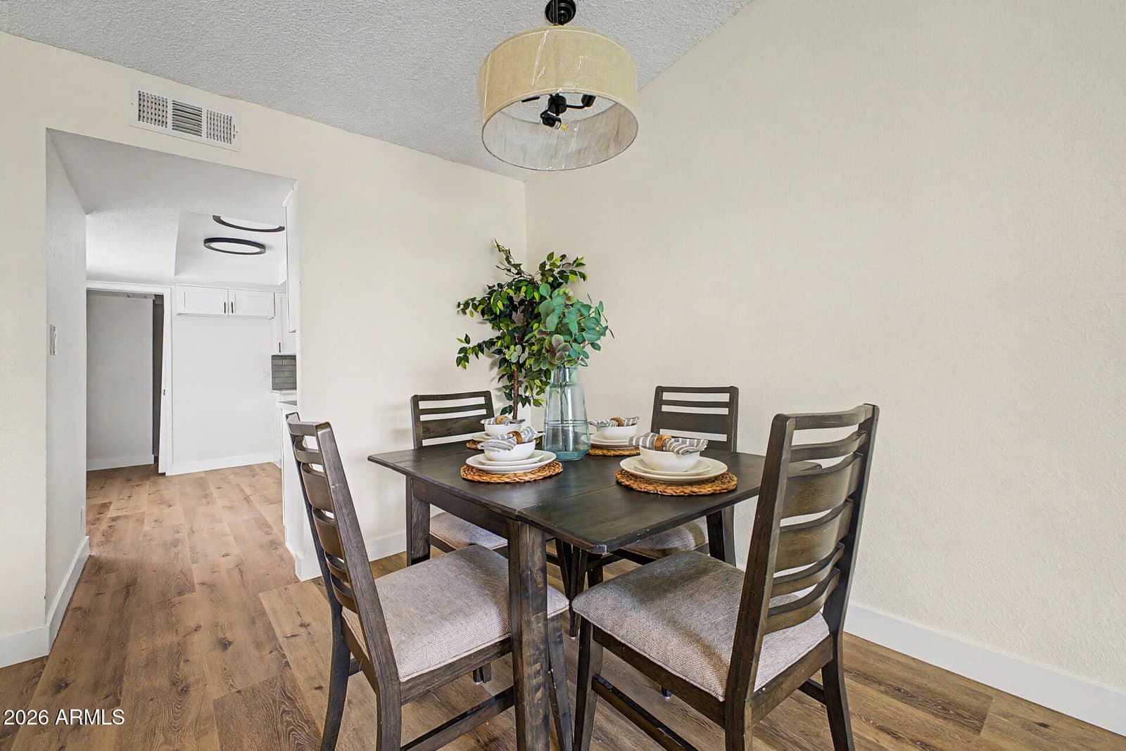 3033 N 37TH Street 6, Phoenix, AZ 85018 — photo 12 of 32