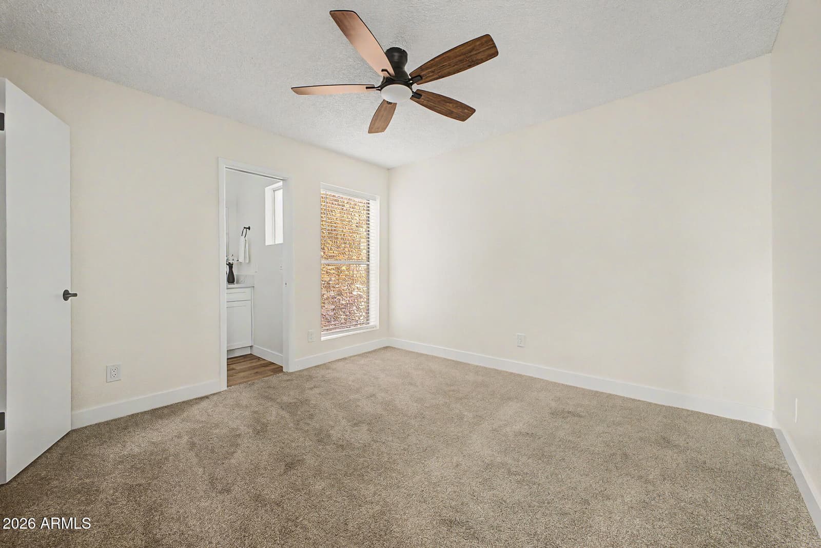 3033 N 37TH Street 6, Phoenix, AZ 85018 — photo 23 of 32