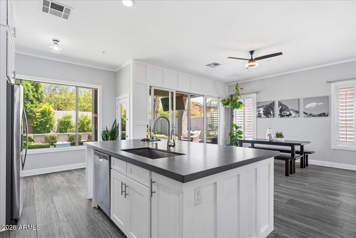 7548 E SANTA CATALINA Drive, Scottsdale, AZ 85255 — photo 12 of 44