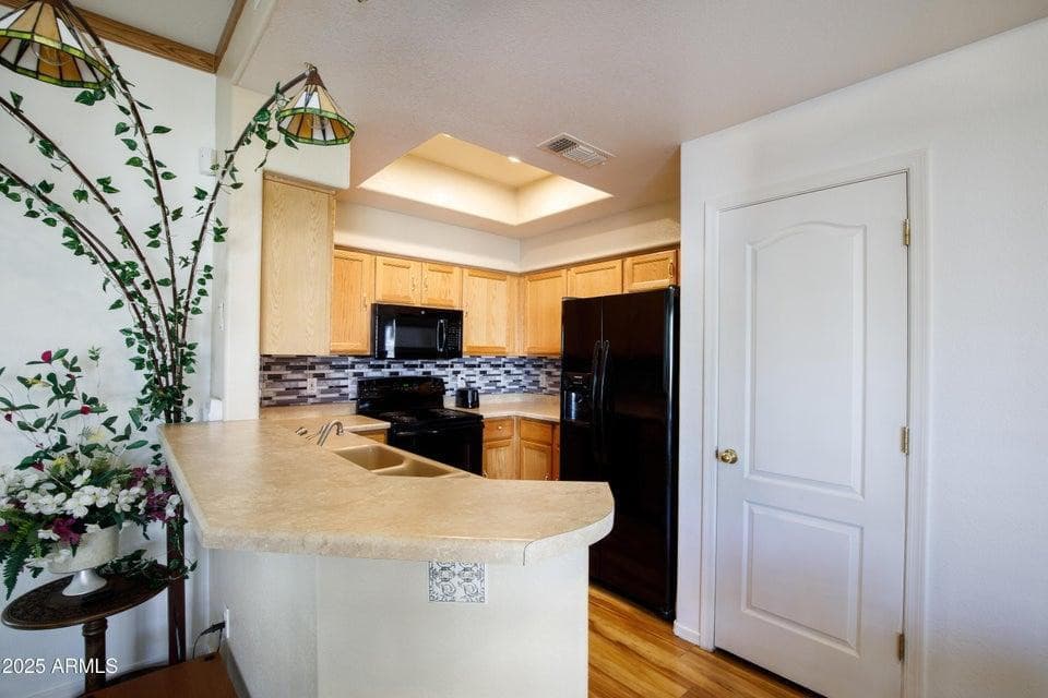 9151 W GREENWAY Road 252, Peoria, AZ 85381 — photo 9 of 28