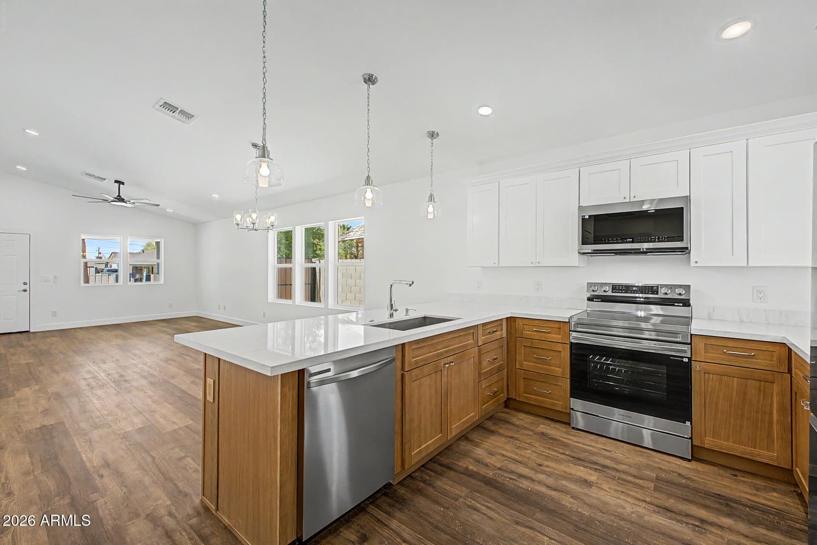 1416 E PIERCE Street, Phoenix, AZ 85006 — photo 11 of 33