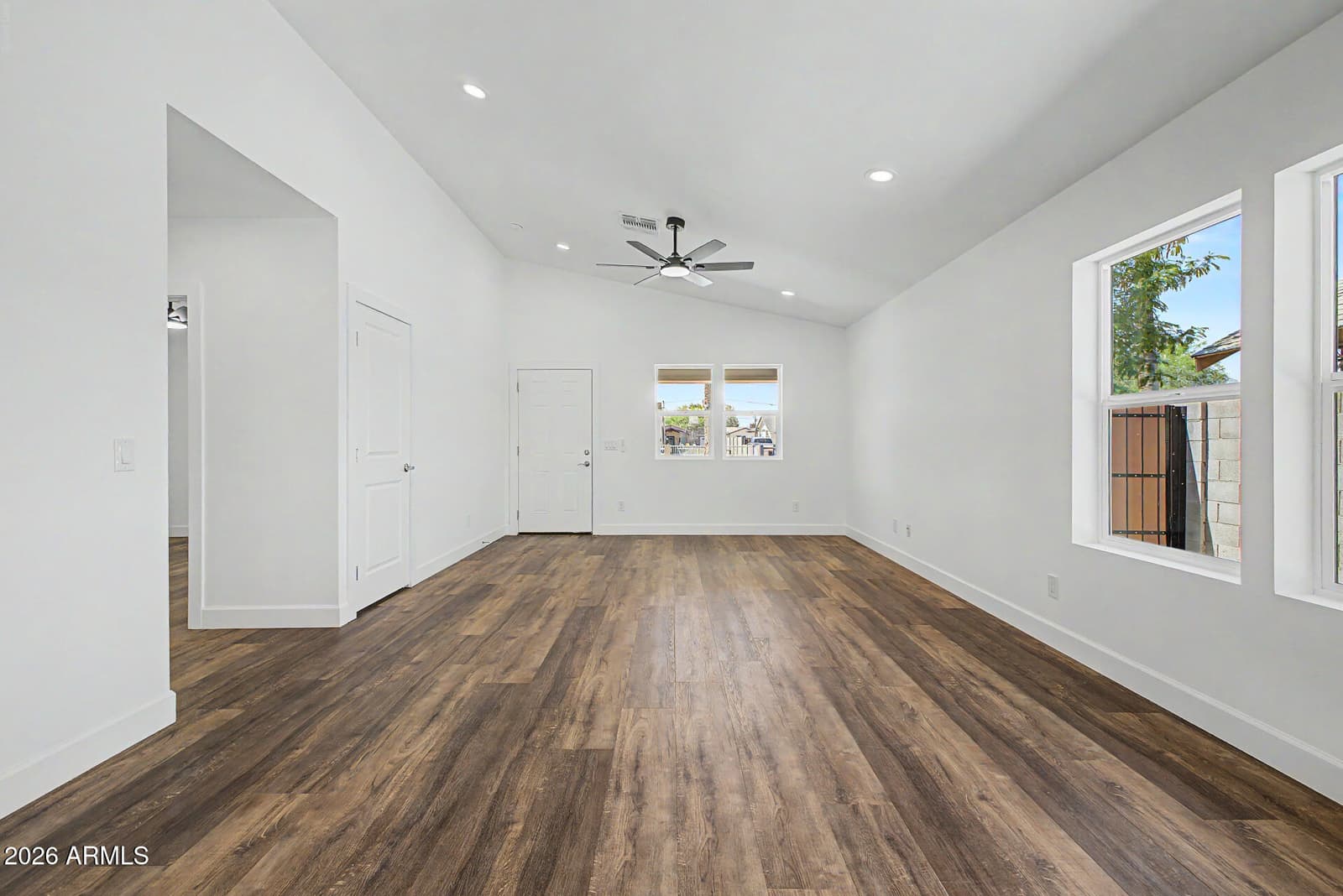 1416 E PIERCE Street, Phoenix, AZ 85006 — photo 12 of 33