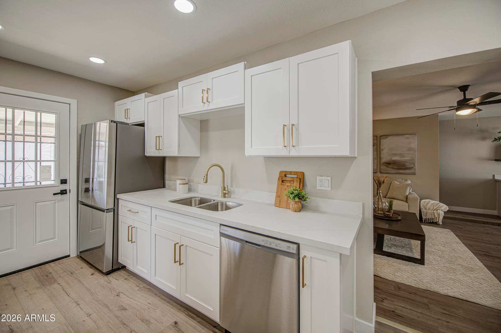 4750 N 39TH Drive, Phoenix, AZ 85019 — photo 6 of 24