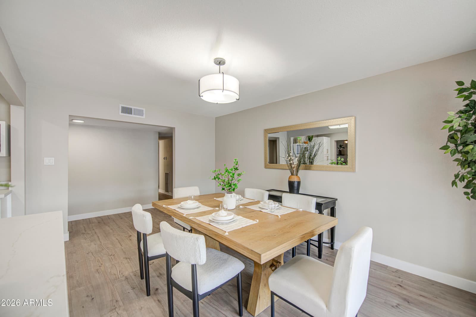 4750 N 39TH Drive, Phoenix, AZ 85019 — photo 10 of 24