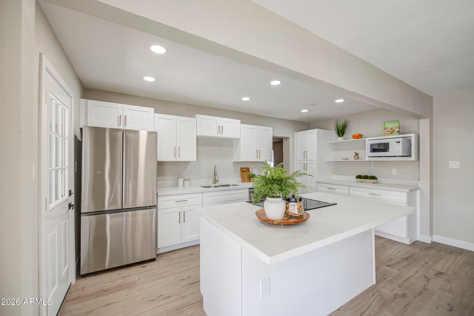 4750 N 39TH Drive, Phoenix, AZ 85019 — photo 11 of 24