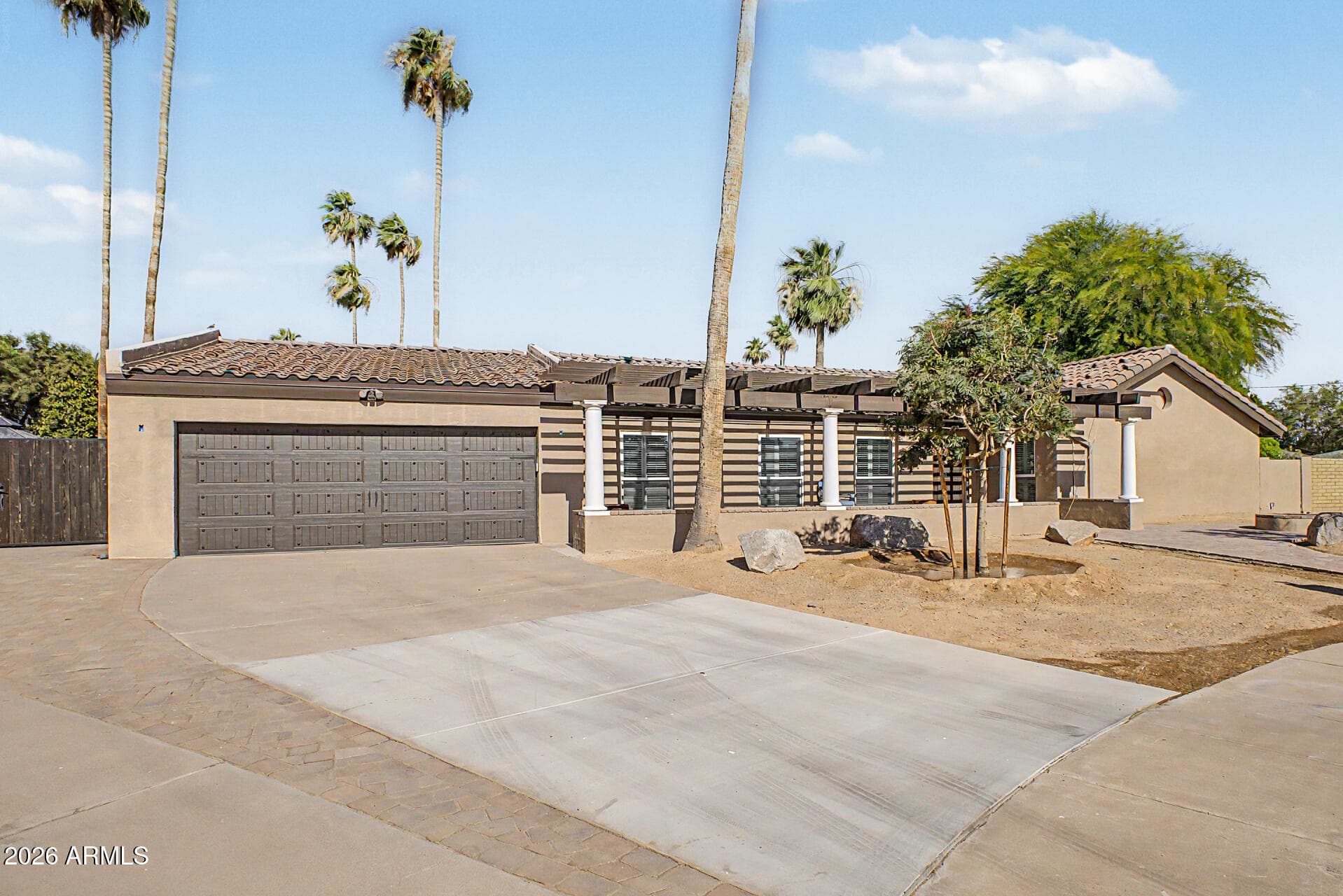 601 W AUGUSTA Avenue, Phoenix, AZ 85021 — photo 6 of 48