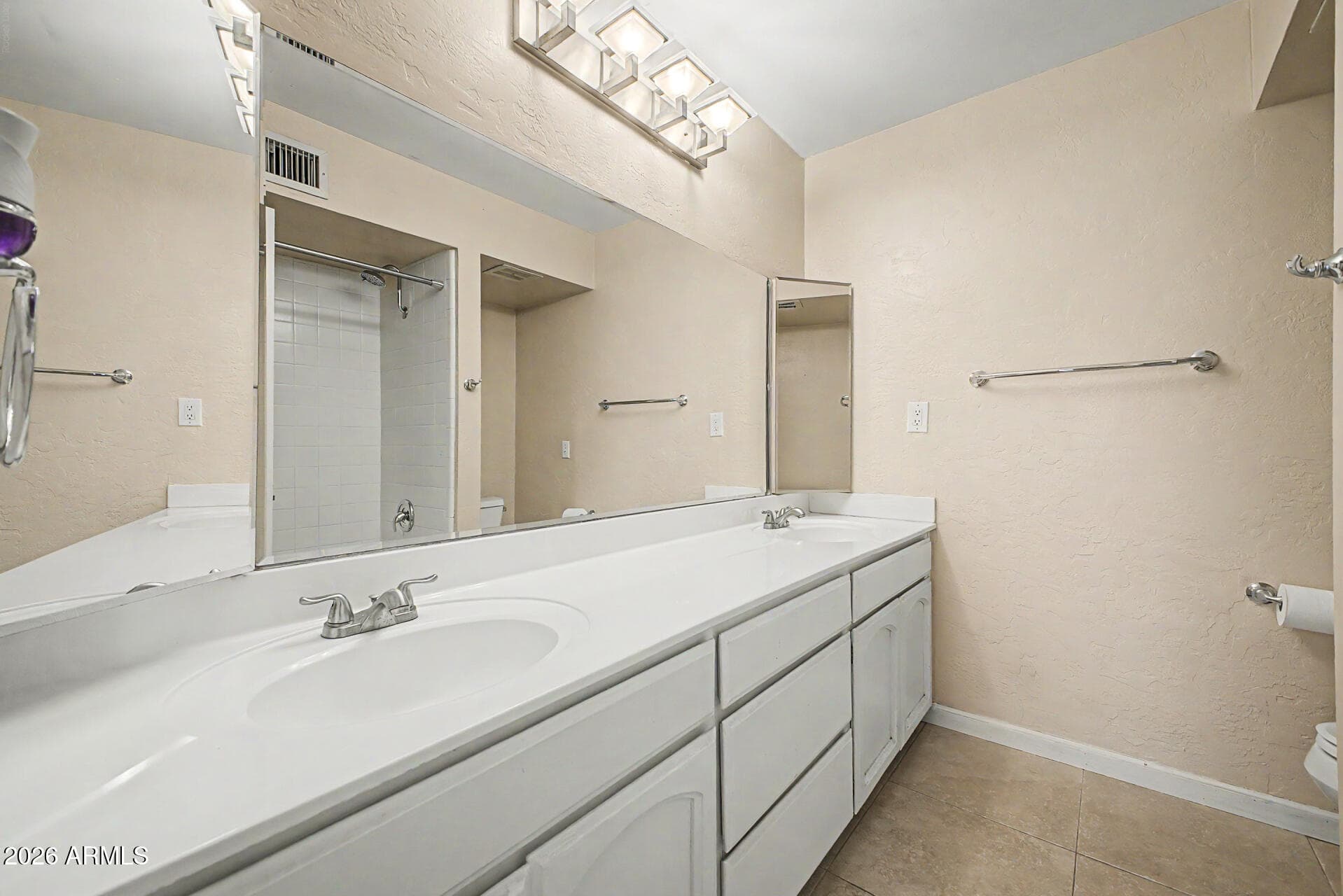 601 W AUGUSTA Avenue, Phoenix, AZ 85021 — photo 40 of 48