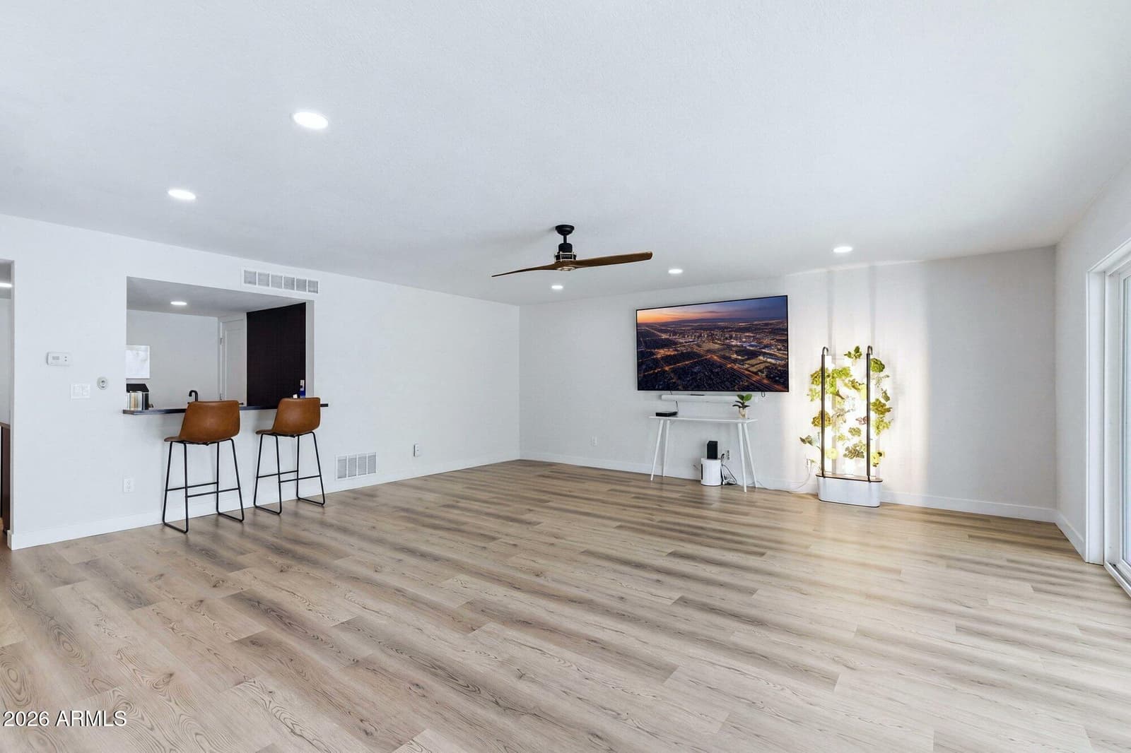 1506 E EDGEWATER Drive, Tempe, AZ 85283 — photo 5 of 38