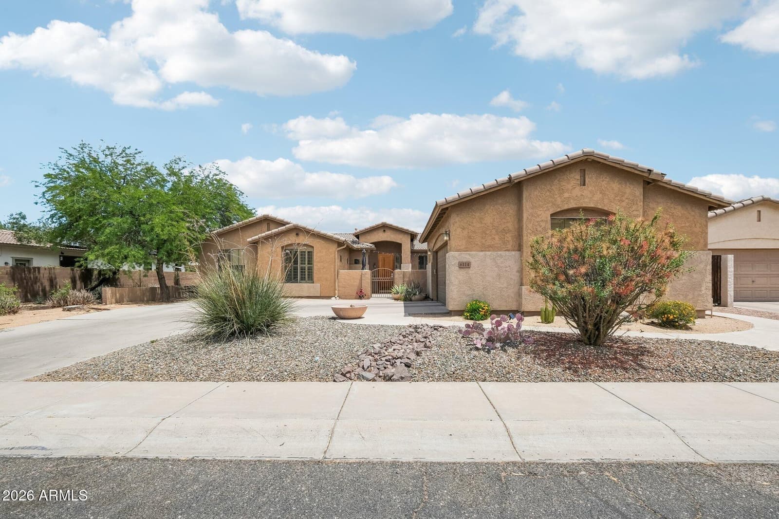 6114 W HEDGEHOG Place, Phoenix, AZ 85083 — photo 6 of 52