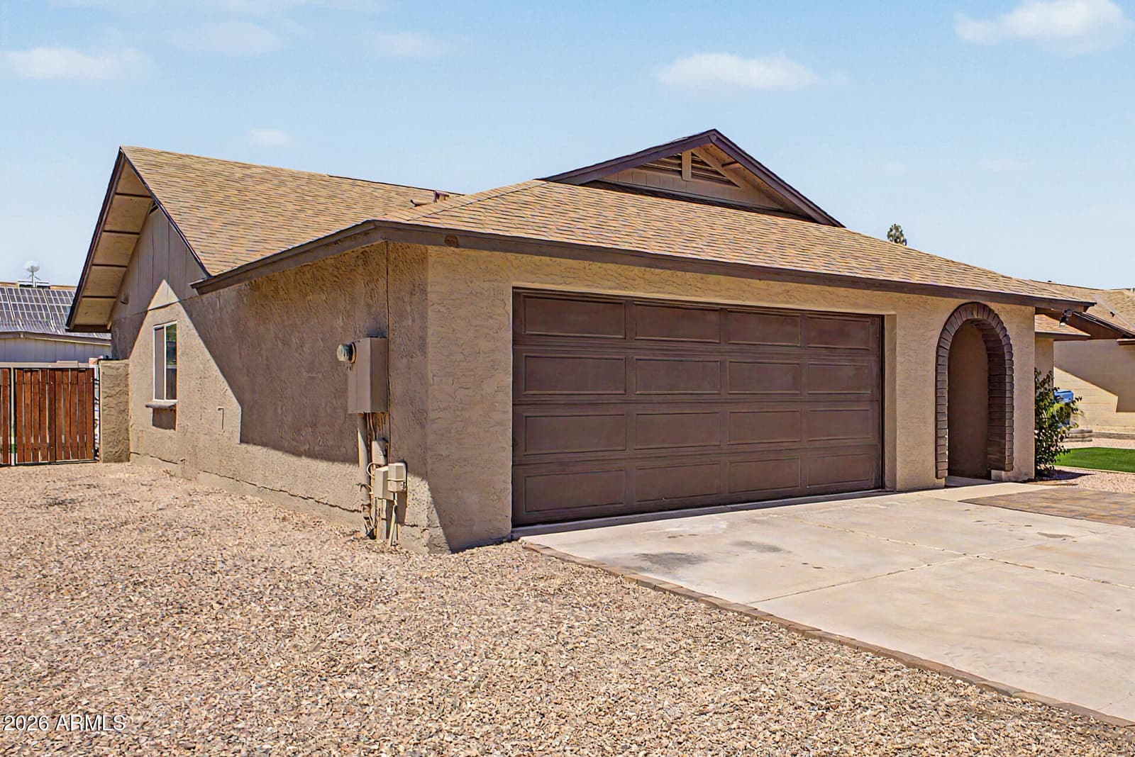 528 W MOHAWK Lane, Phoenix, AZ 85027 — photo 4 of 37