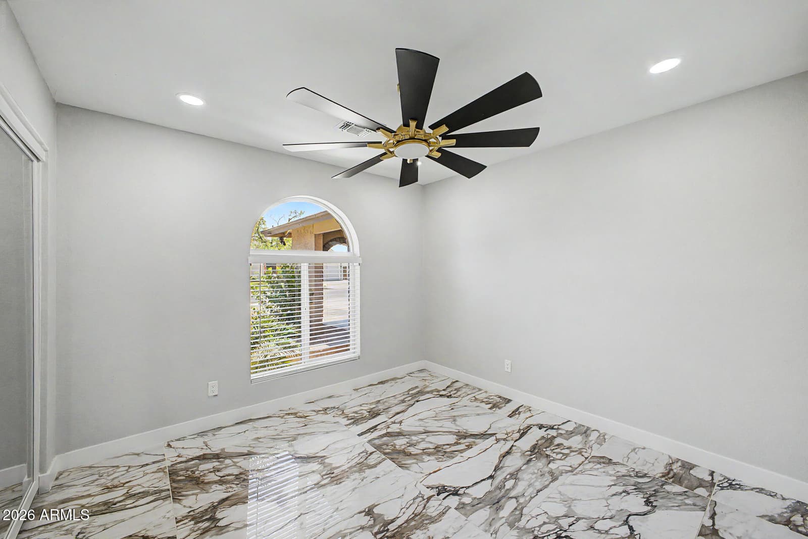 528 W MOHAWK Lane, Phoenix, AZ 85027 — photo 28 of 37