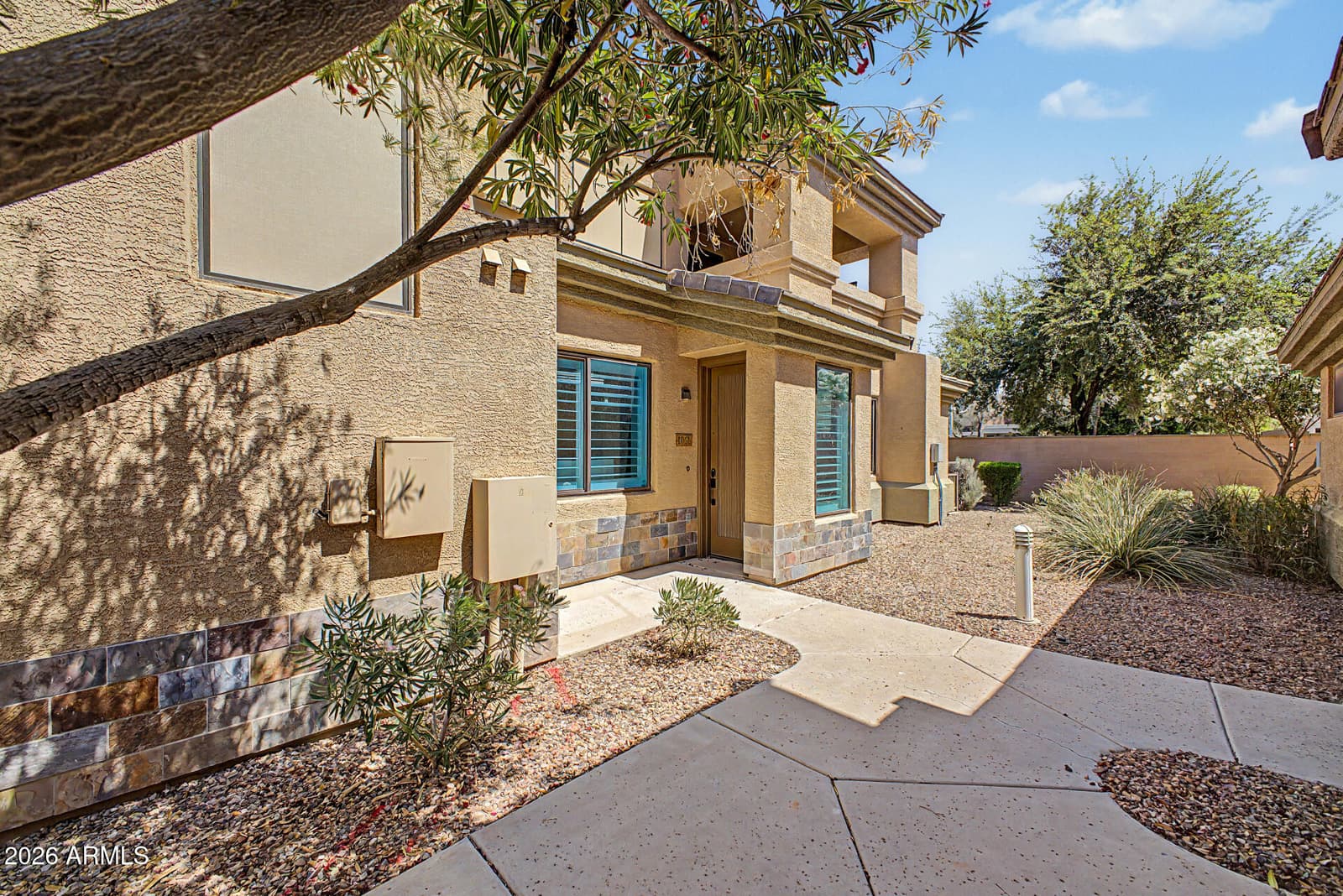 705 W QUEEN CREEK Road 1061, Chandler, AZ 85248 — photo 2 of 56