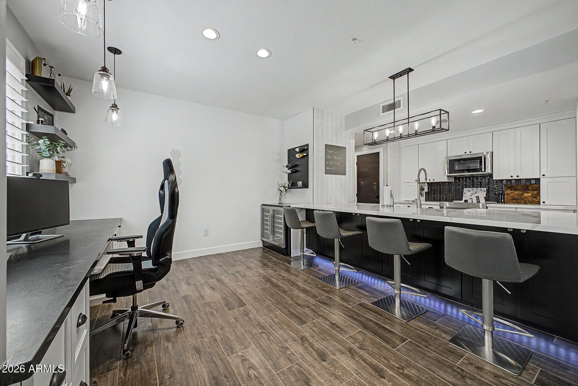 705 W QUEEN CREEK Road 1061, Chandler, AZ 85248 — photo 10 of 56