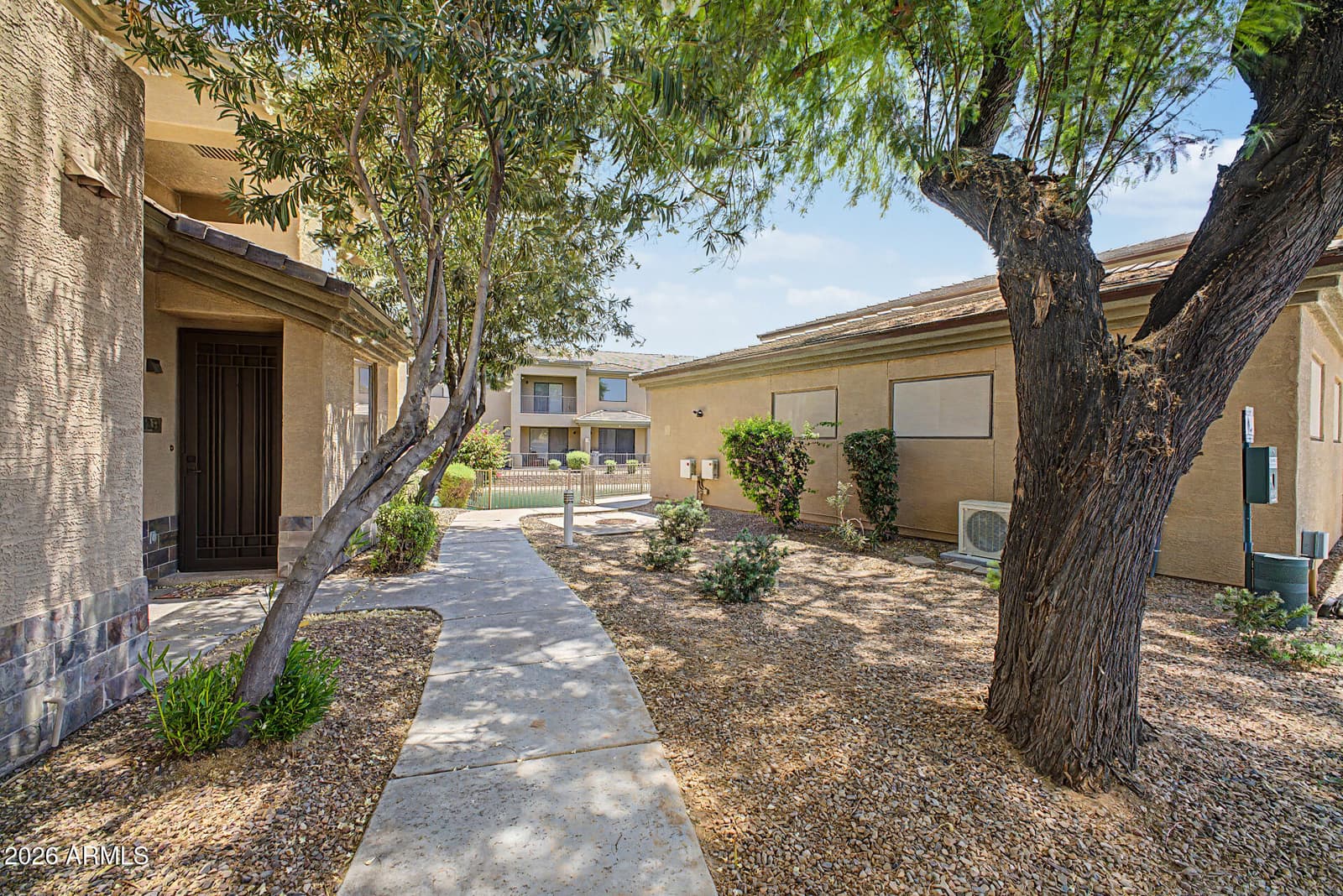705 W QUEEN CREEK Road 1061, Chandler, AZ 85248 — photo 40 of 56
