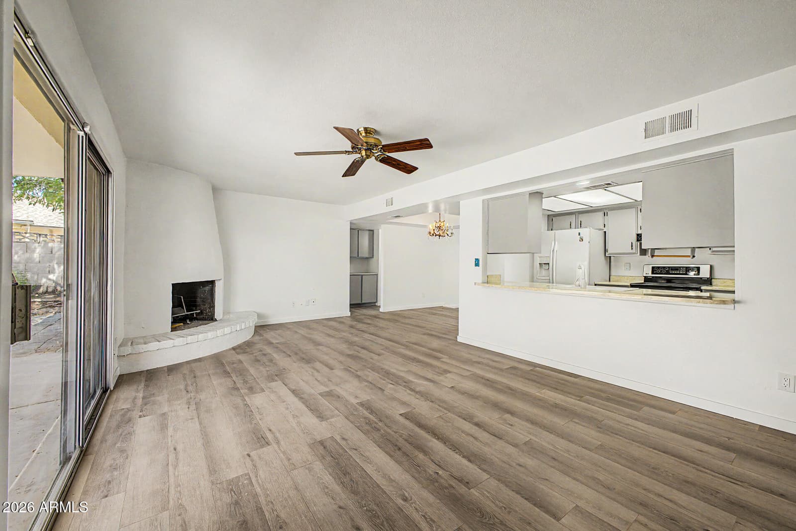 5206 W DAILEY Street, Glendale, AZ 85306 — photo 5 of 35