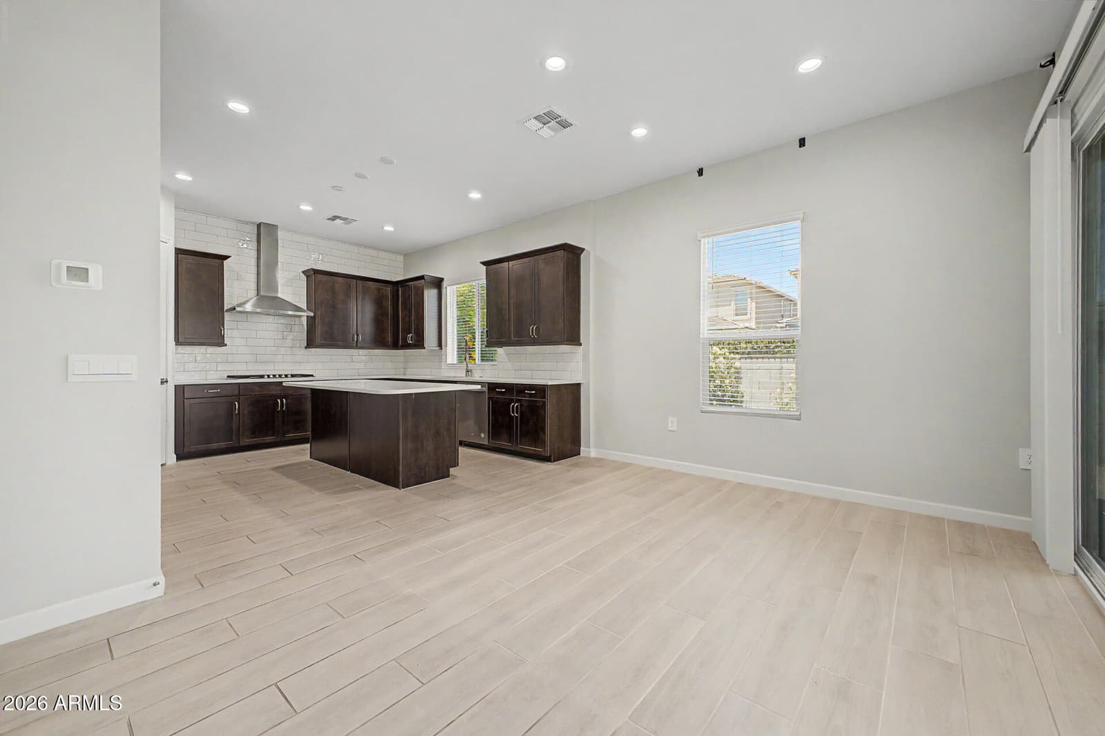5128 E HELENA Drive, Scottsdale, AZ 85254 — photo 8 of 41