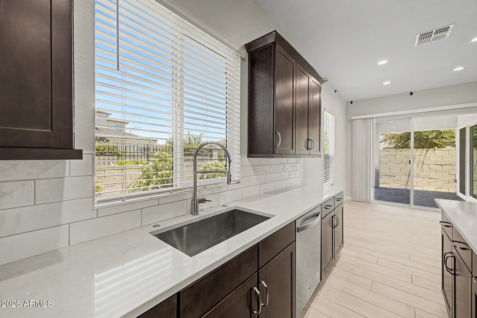 5128 E HELENA Drive, Scottsdale, AZ 85254 — photo 14 of 41