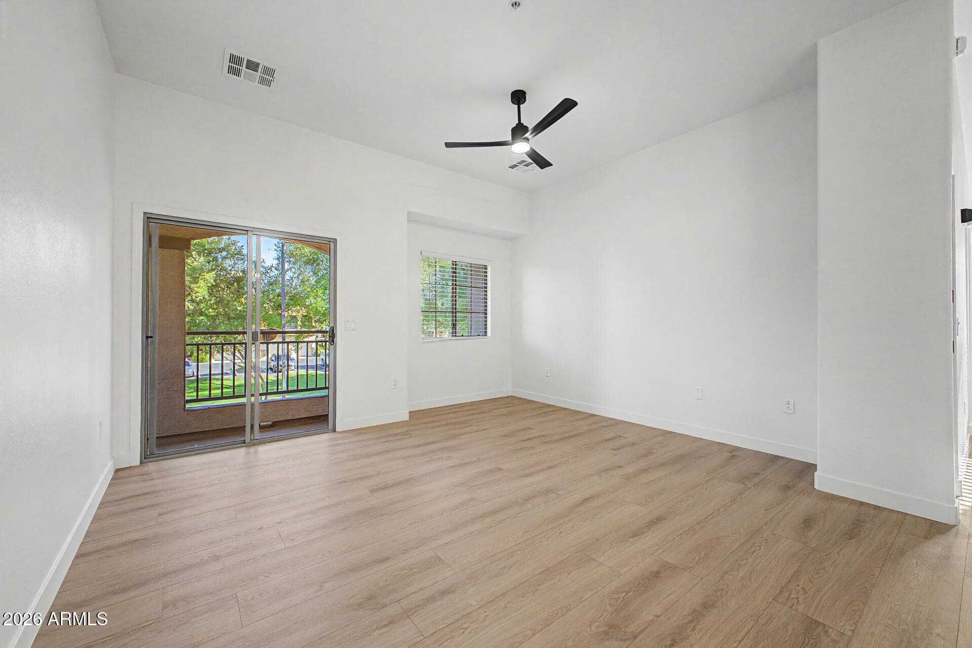 2727 N PRICE Road 57, Chandler, AZ 85224 — photo 10 of 38