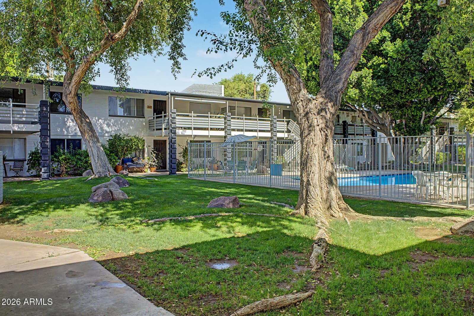 749 E MONTEBELLO Avenue 128, Phoenix, AZ 85014 — photo 16 of 19