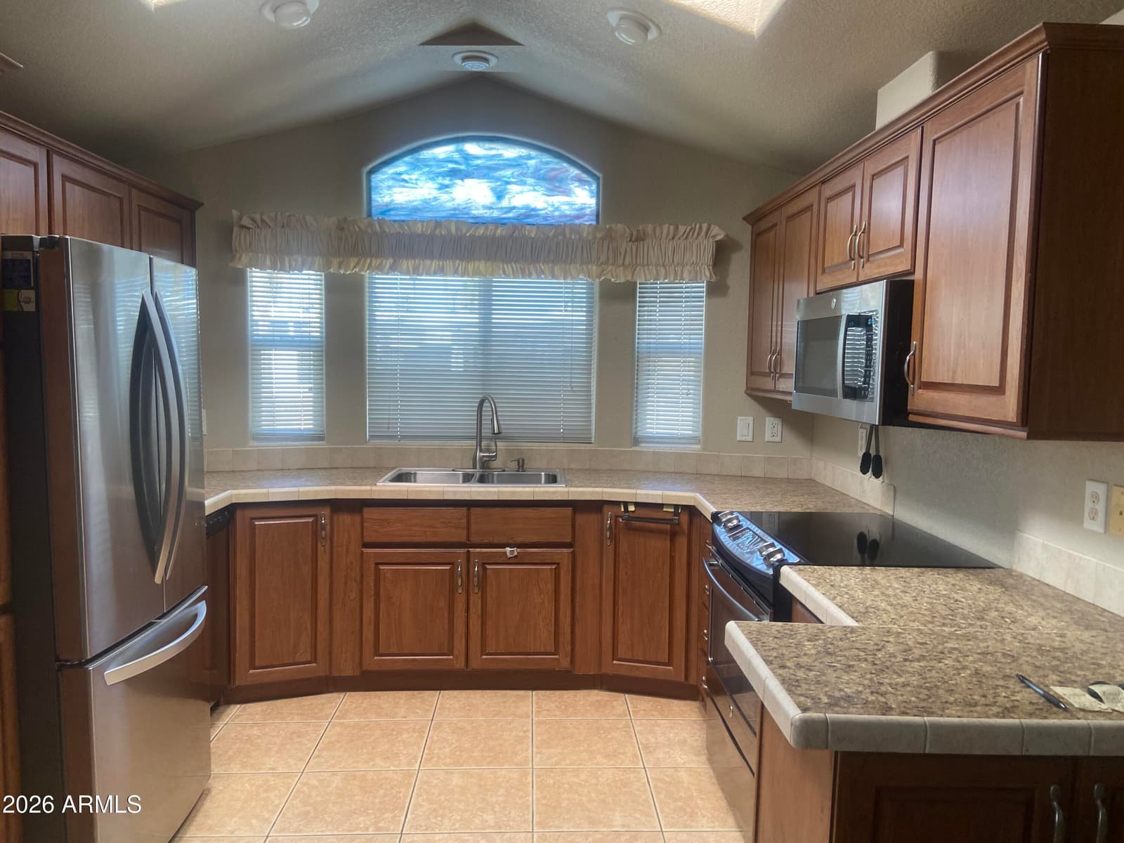 2005 S ENO Drive, Apache Junction, AZ 85119 — photo 10 of 48