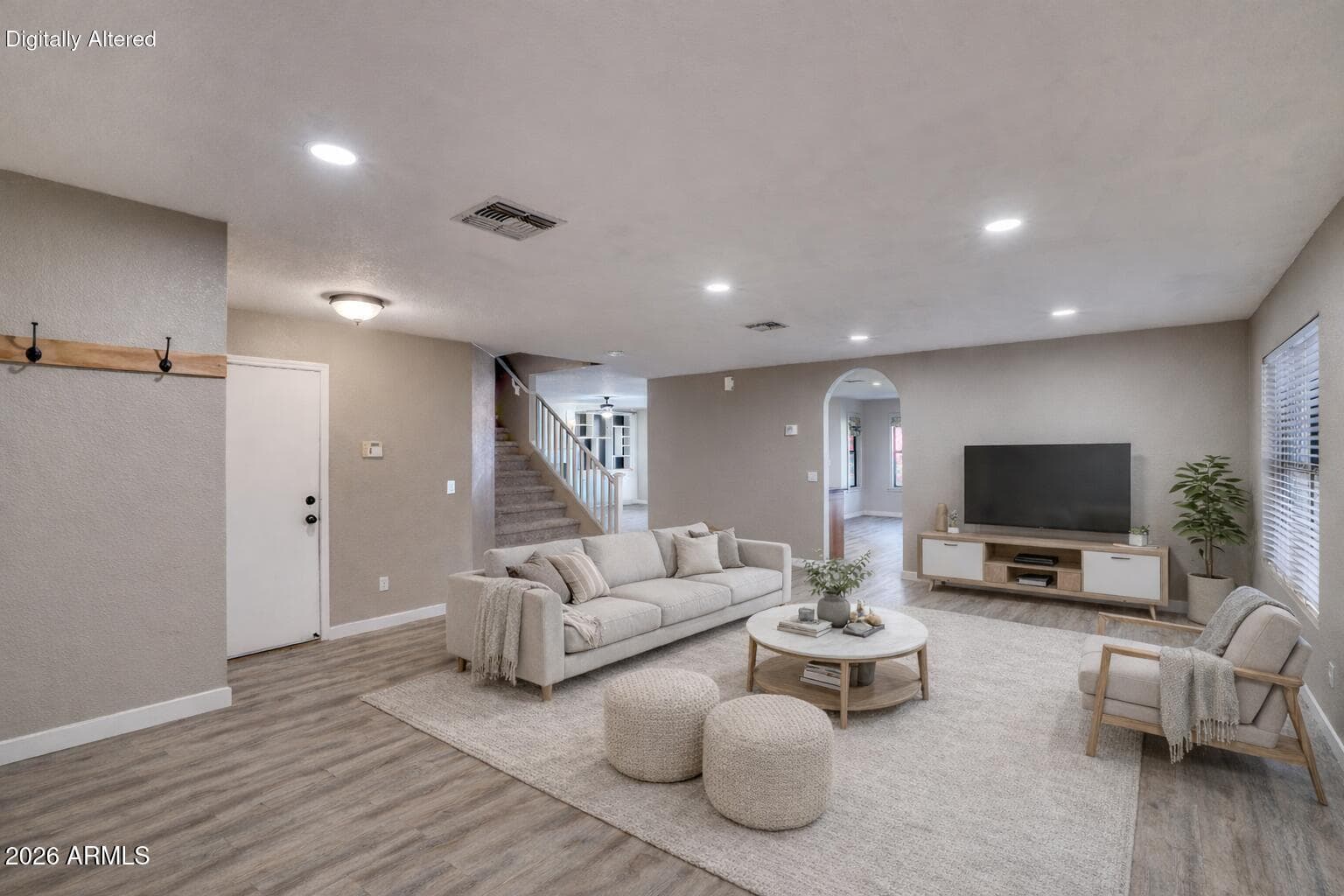 3940 S MOCCASIN Trail, Gilbert, AZ 85297 — photo 7 of 45